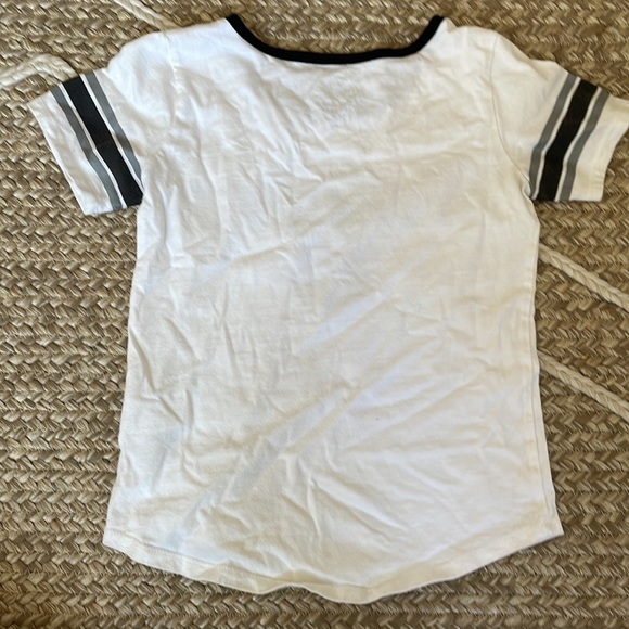 Raiders top small in kids - Picture 3 of 4